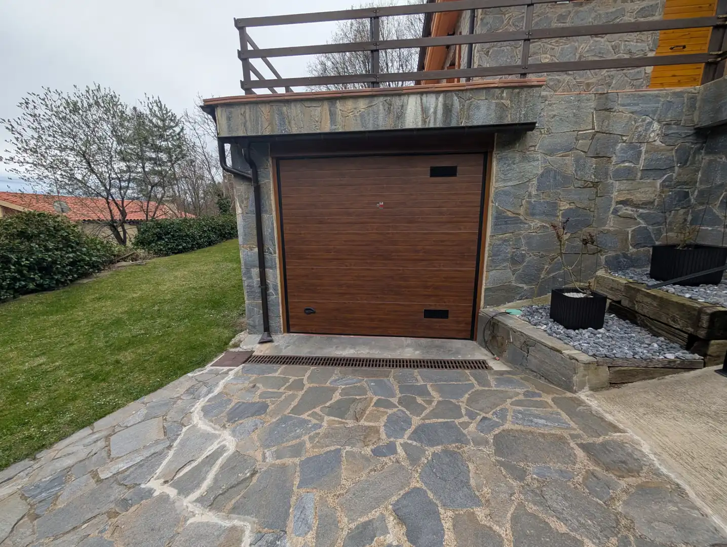 Vista exterior de Casa o xalet en venda en Camprodon amb Jardí privat i Terrassa