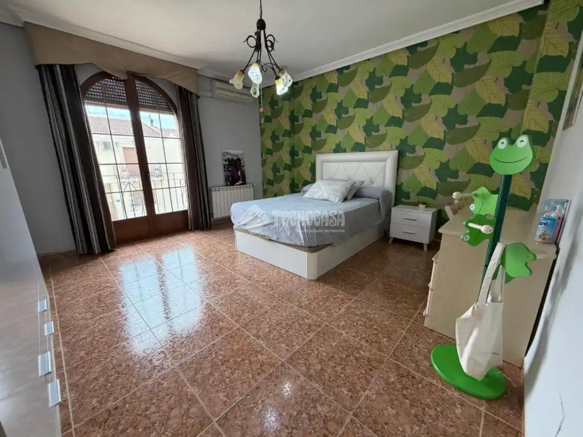 Habitación de Casa o chalet en venta en Torredonjimeno