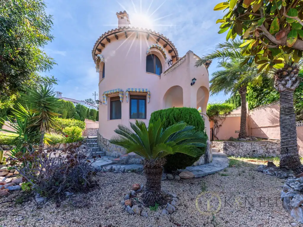 Vista exterior de Casa o xalet en venda en Benissa amb Calefacció, Jardí privat i Piscina