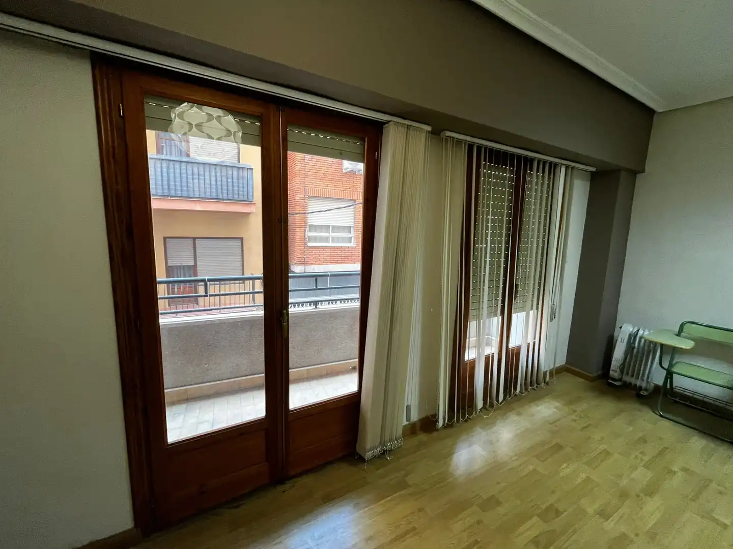 Schlafzimmer von Wohnung zum Verkauf in Villena mit Balkon