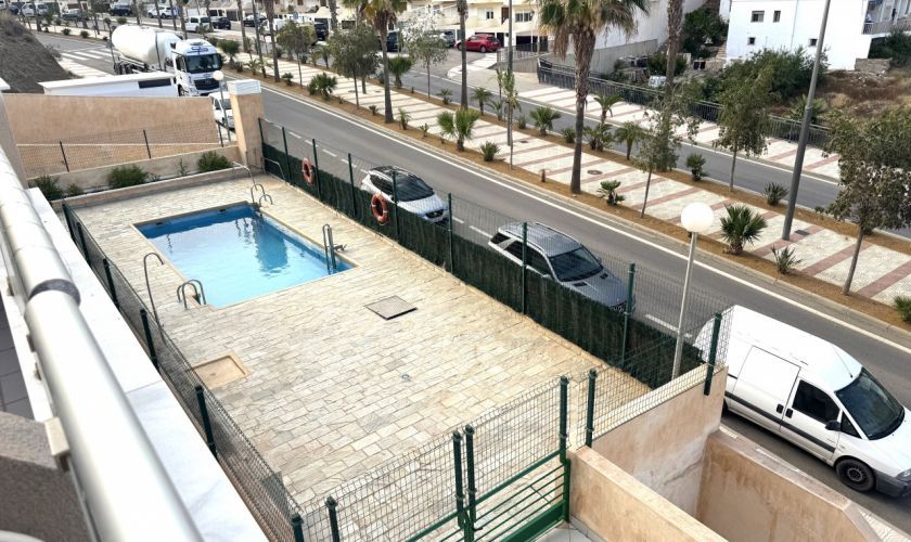 Piscina de Apartament en venda en Carboneras amb Aire condicionat, Terrassa i Moblat