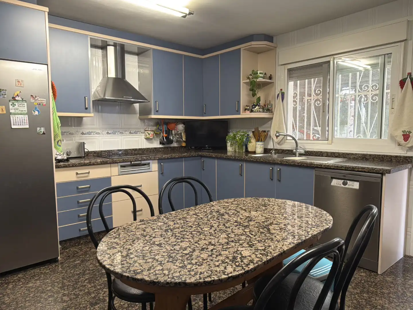 Cuina de Casa o xalet en venda en L'Alfàs del Pi amb Aire condicionat, Calefacció i Jardí privat