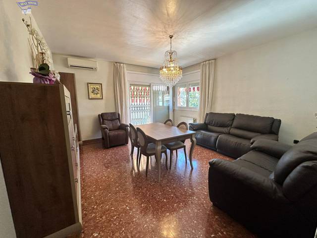 Casa-chalet en Venta en Serraparera