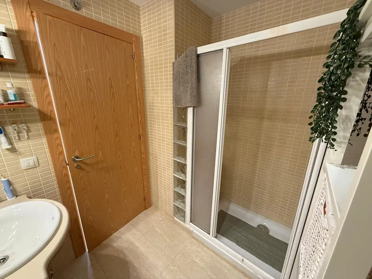 Baño de Apartamento en venta en Roda de Berà con Aire acondicionado, Calefacción y Jardín privado