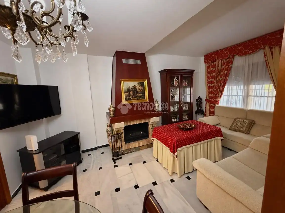 Casa aparellada en venda a El Retiro - Parque Atlántico - Ronda este, imagen 3