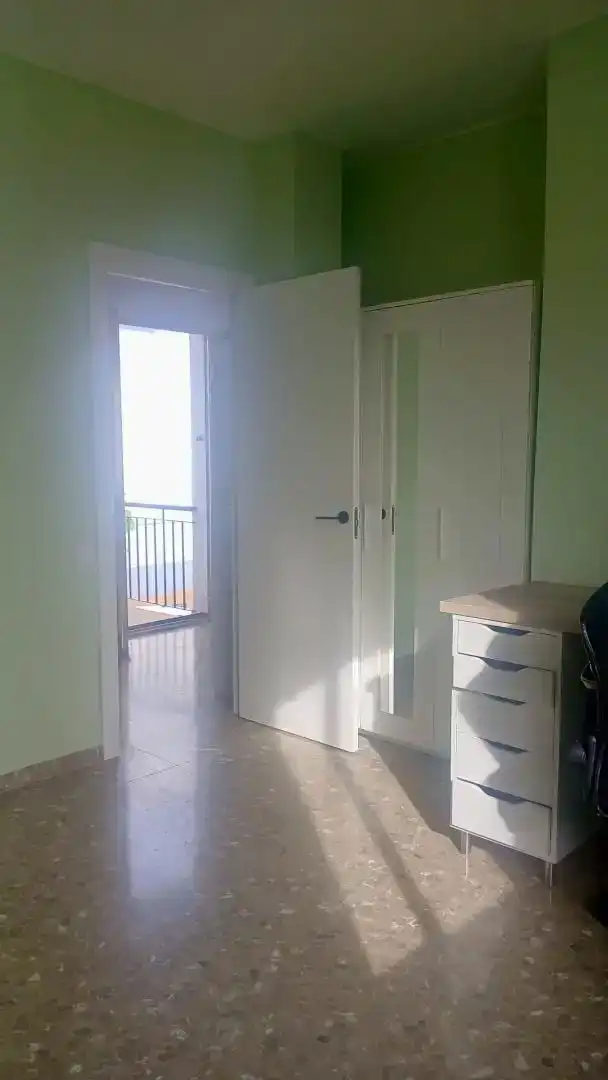 Dormitori de Casa o xalet en venda en Dos Hermanas amb Aire condicionat i Balcó