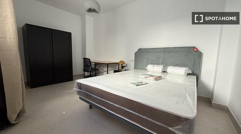 Foto 2 de Pis per a compartir a El Cerro, Sevilla