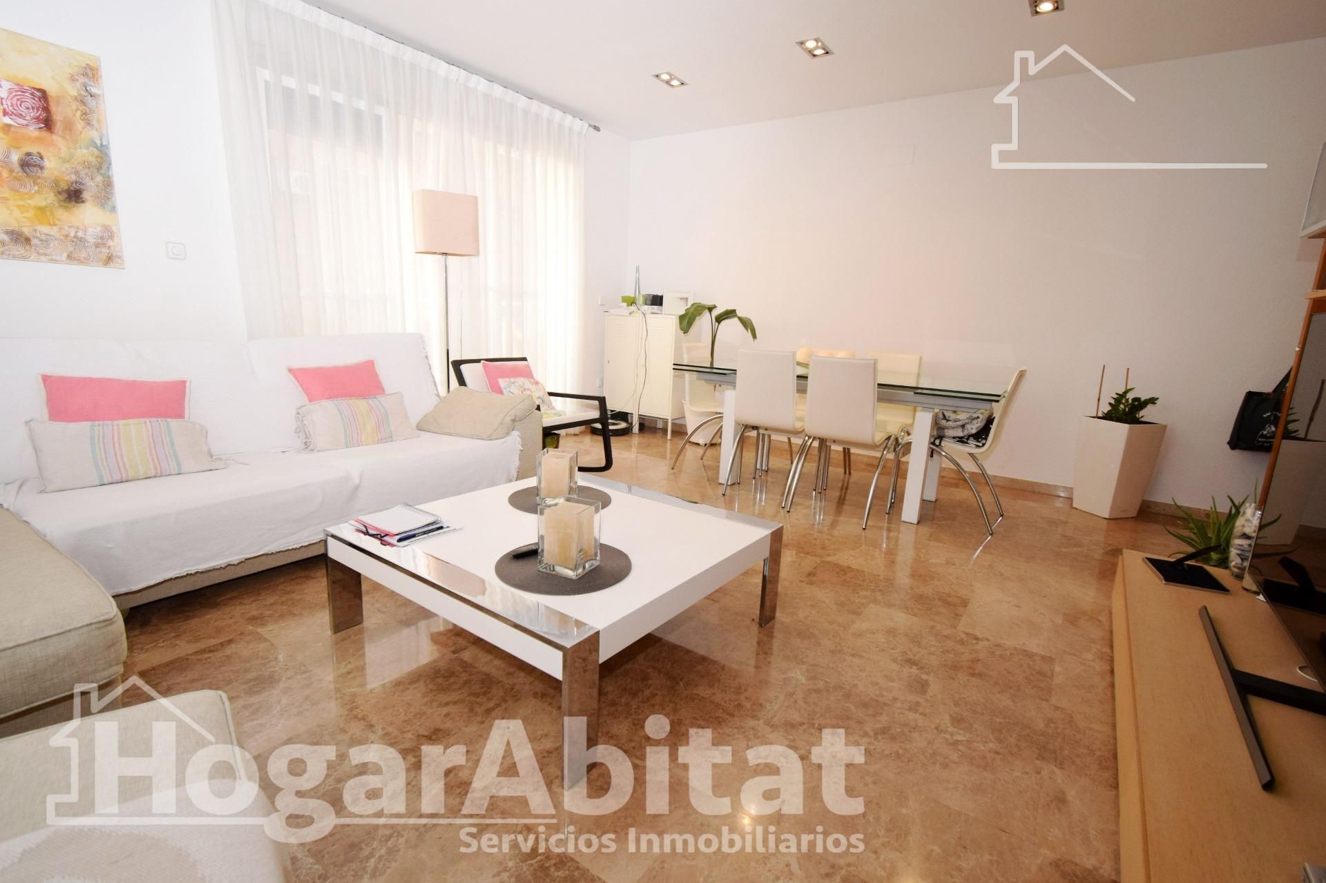 Sala de estar de Piso en venta en  Valencia Capital con Aire acondicionado, Calefacción y Trastero