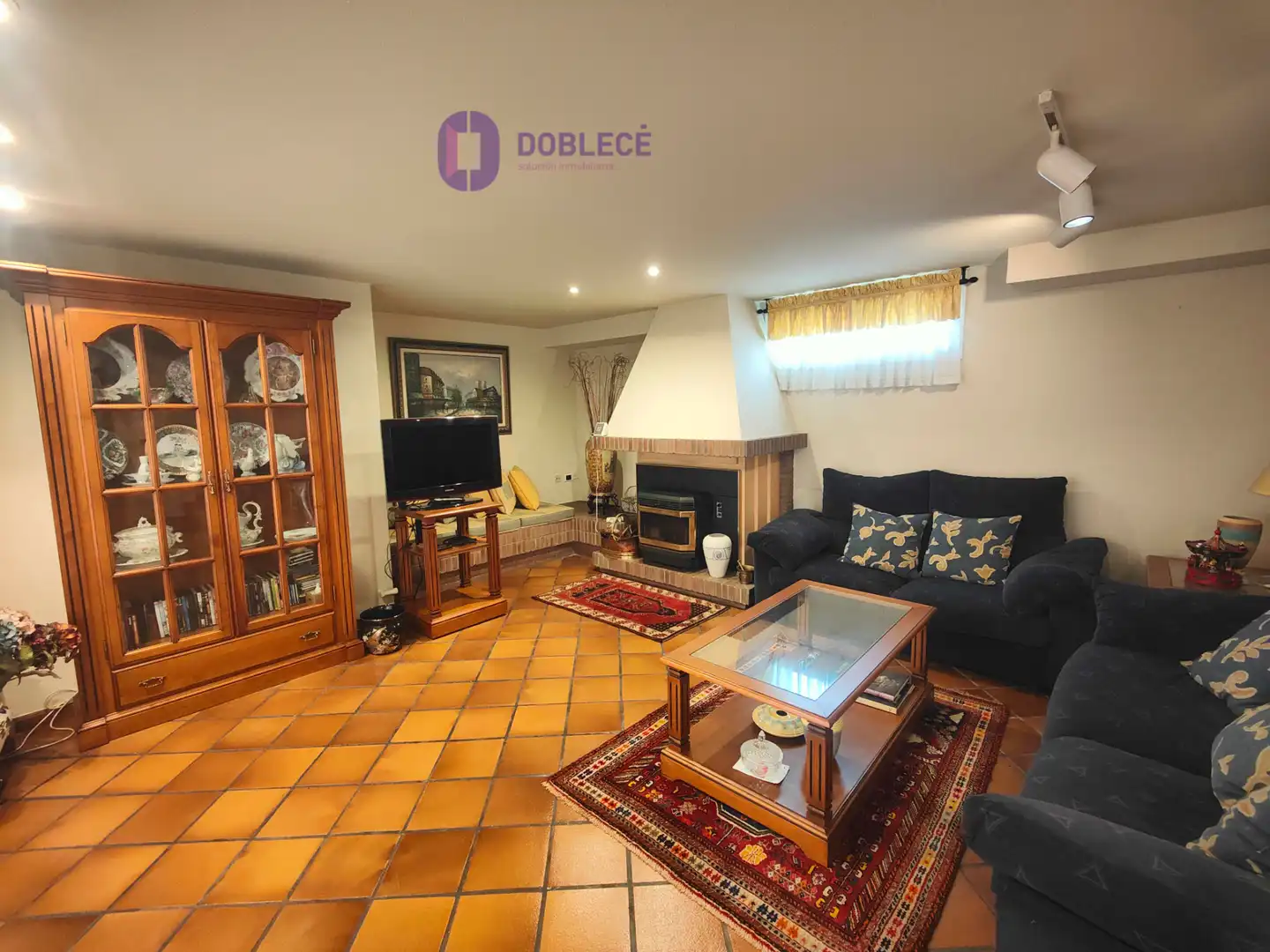Casa adosada en venta en Nigrán con Calefacción, Jardín privado y Parquet