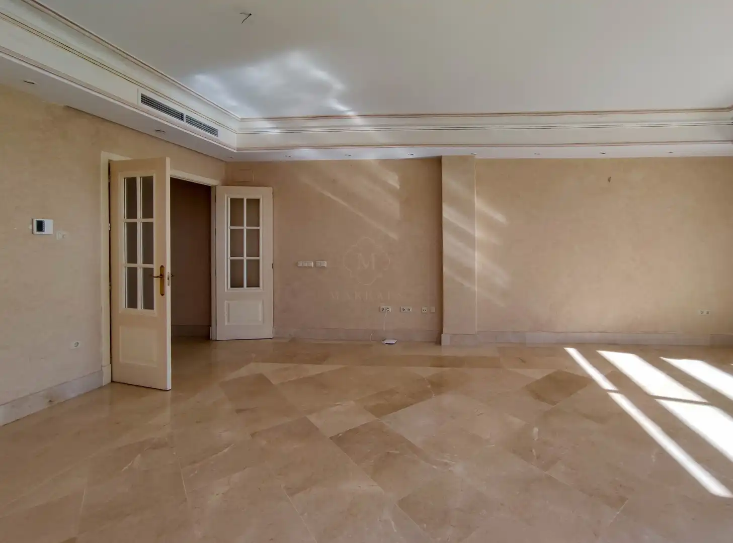 Attic for sale in Marbella  with Air Conditioner, Terrace and Swimming Pool