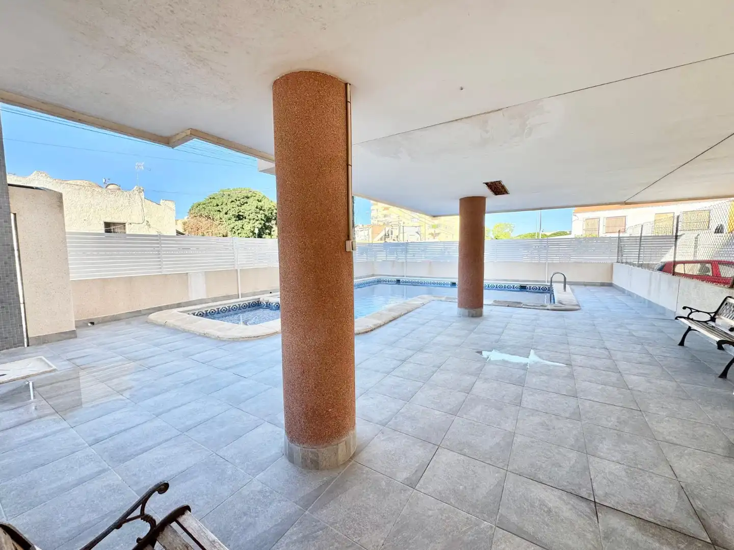 Piscina de Apartament de lloguer en Torrevieja amb Aire condicionat, Piscina i Moblat