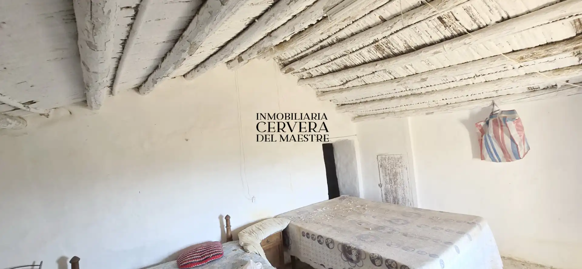 Country house zum Verkauf in Sierra Engarcerán