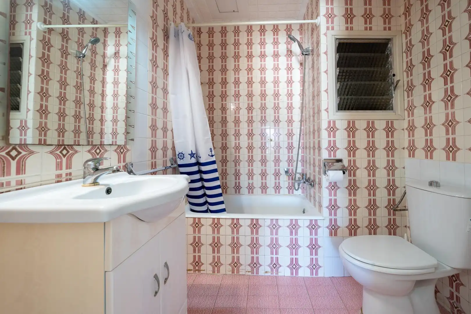 Bathroom of Flat for sale in Inca  with Balcony