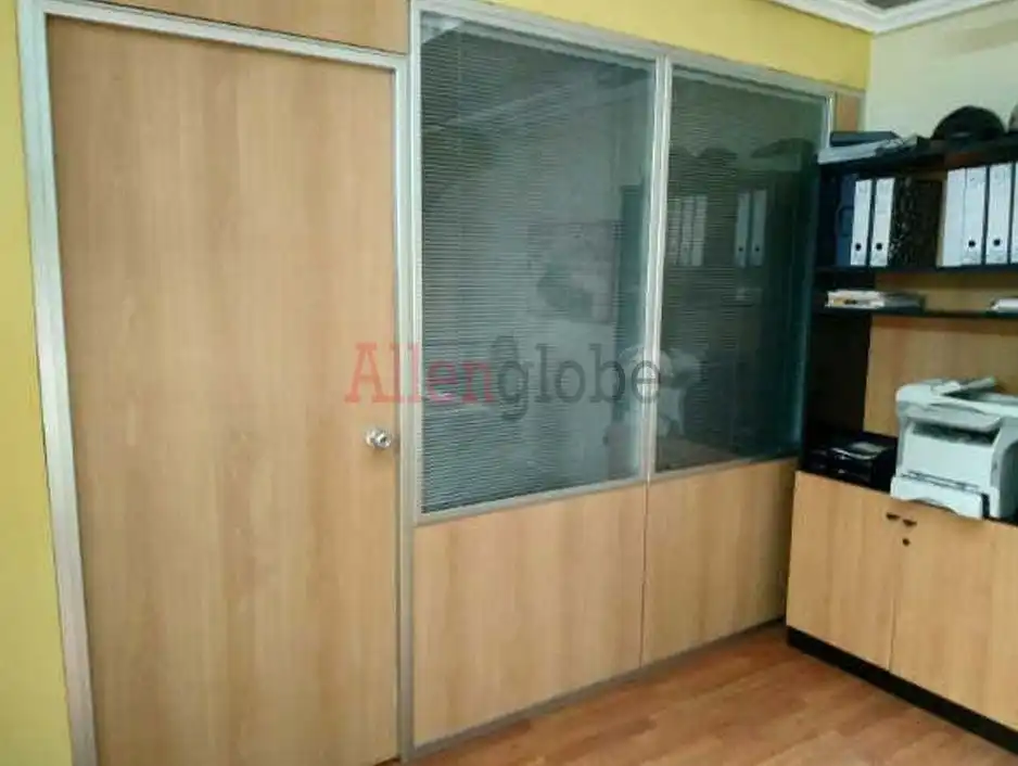 Business premises for sale in Calle Infiesto, imagen 10