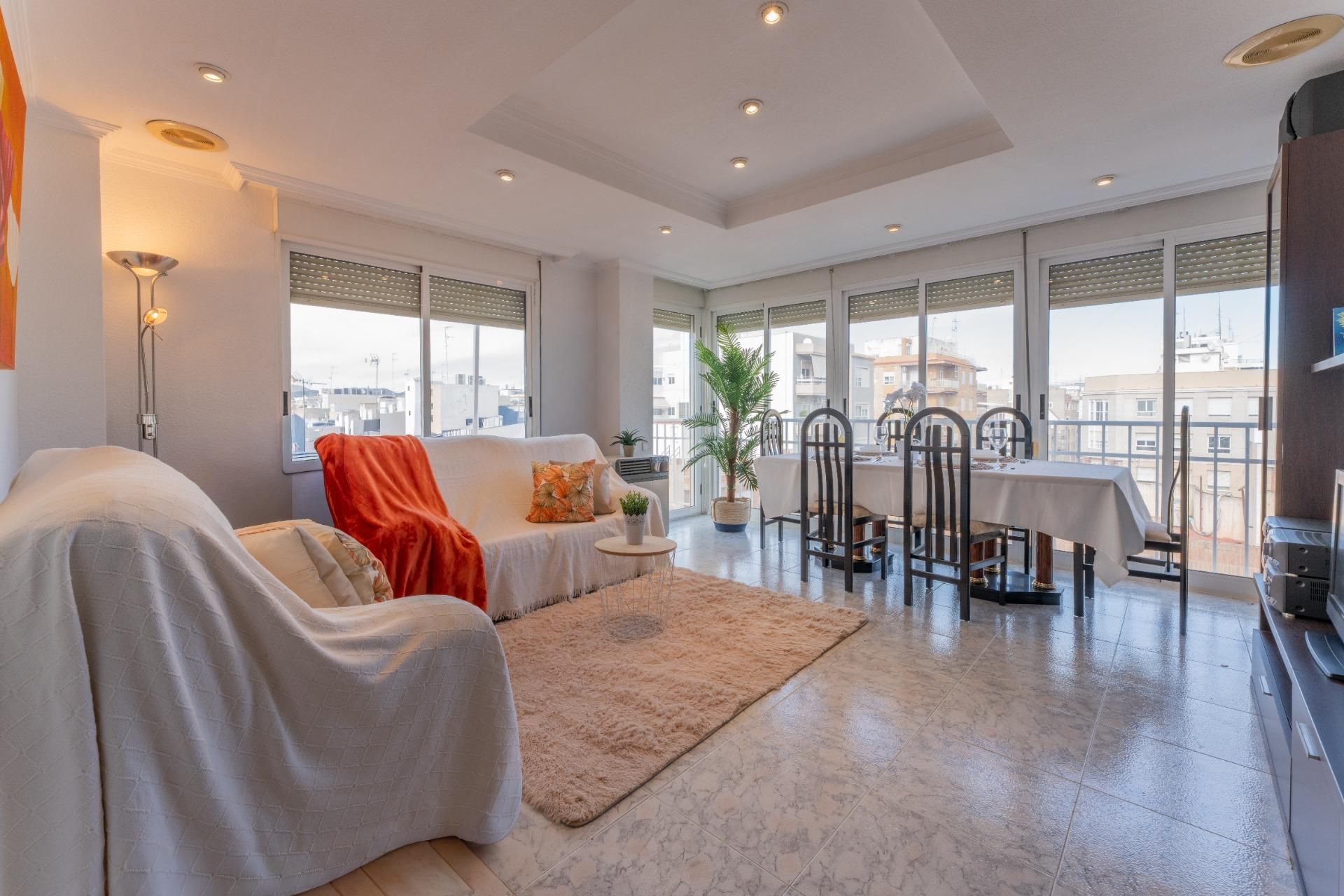 Exterior view of Flat for sale in Elche / Elx  with Air Conditioner and Balcony