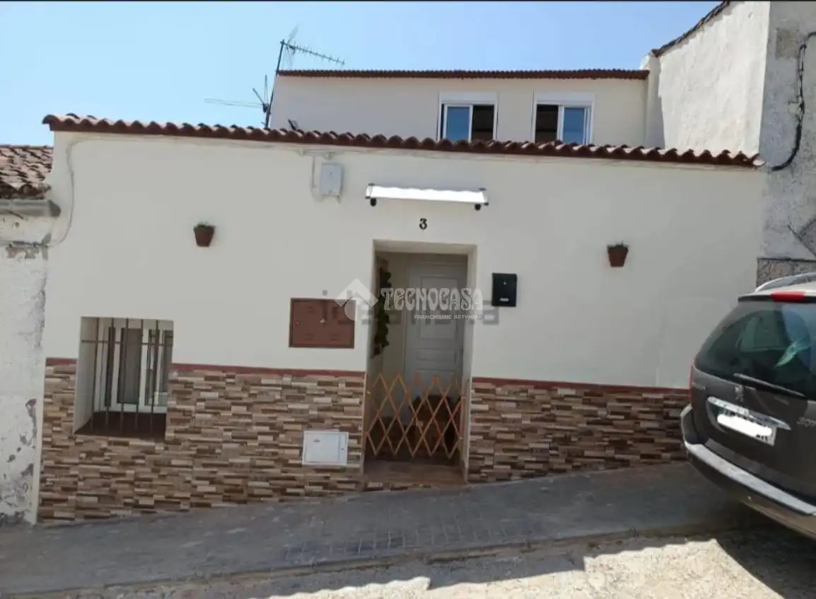 Maison jumelée à vendre à Almadén de la Plata