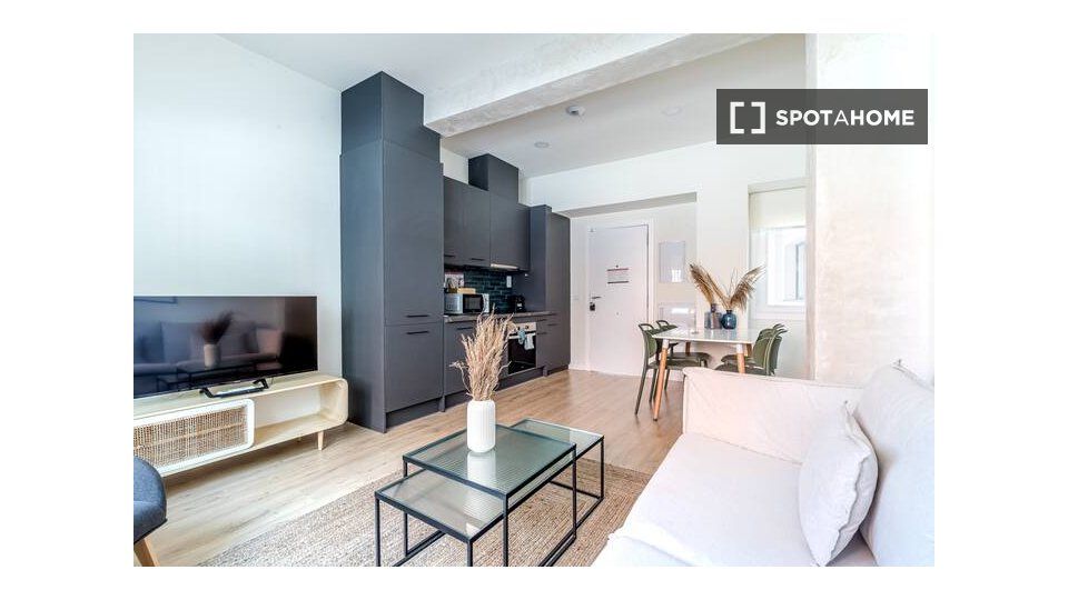 Piso de alquiler en Valdeacederas