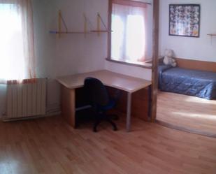 House or chalet to share in Juslibol