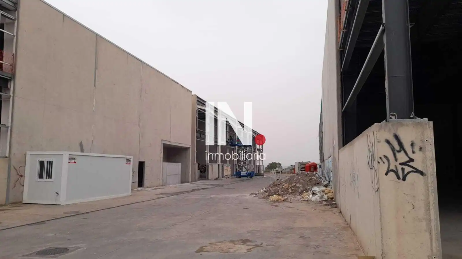 Vista exterior de Nau industrial de lloguer en Lleida
