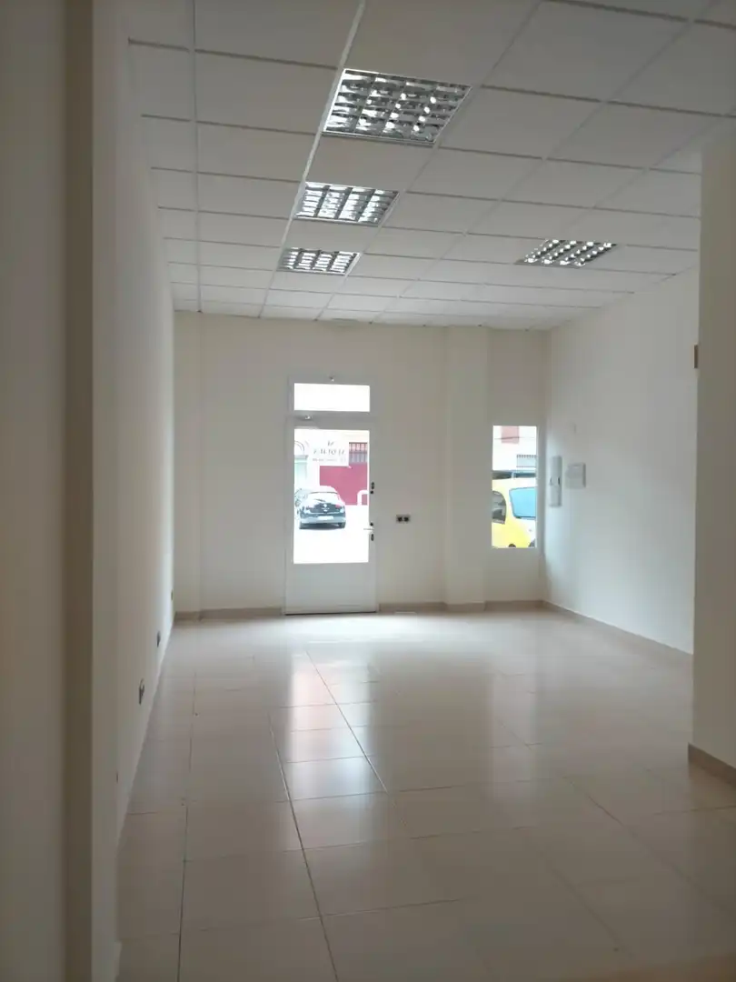 Local comercial de lloguer a Oyón-Oion, imagen 3