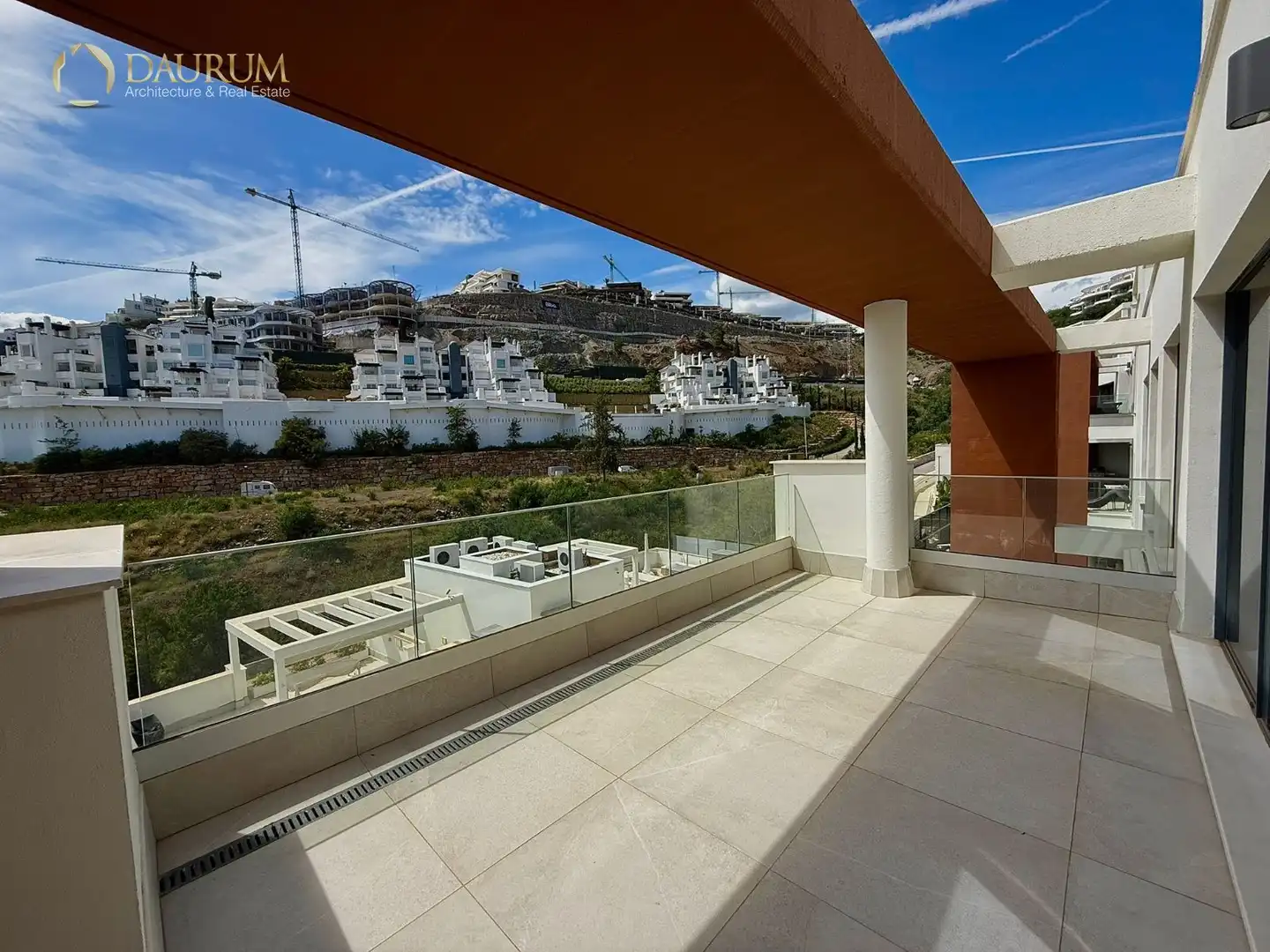 Penthouse with pool for sale in Islas Azores
