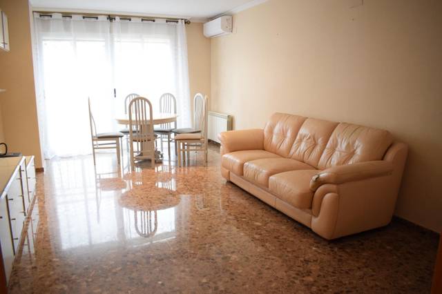 Piso en Venta en Calle del Maestro Arrieta en Ensanche - Parque del Oeste