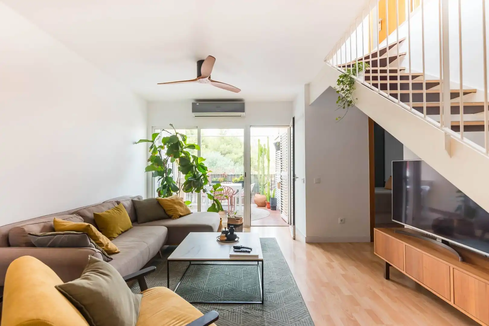 Sala d'estar de Dúplex en venda en Murcia amb Aire condicionat, Calefacció i Jardí privat