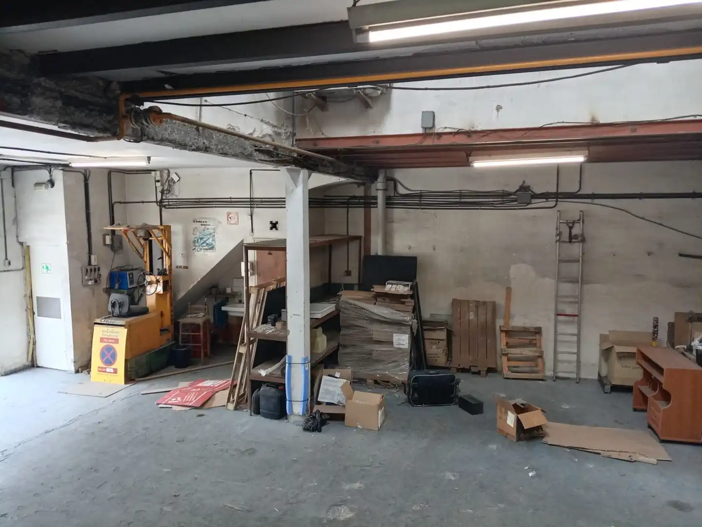 Nave industrial en venta en Rubí