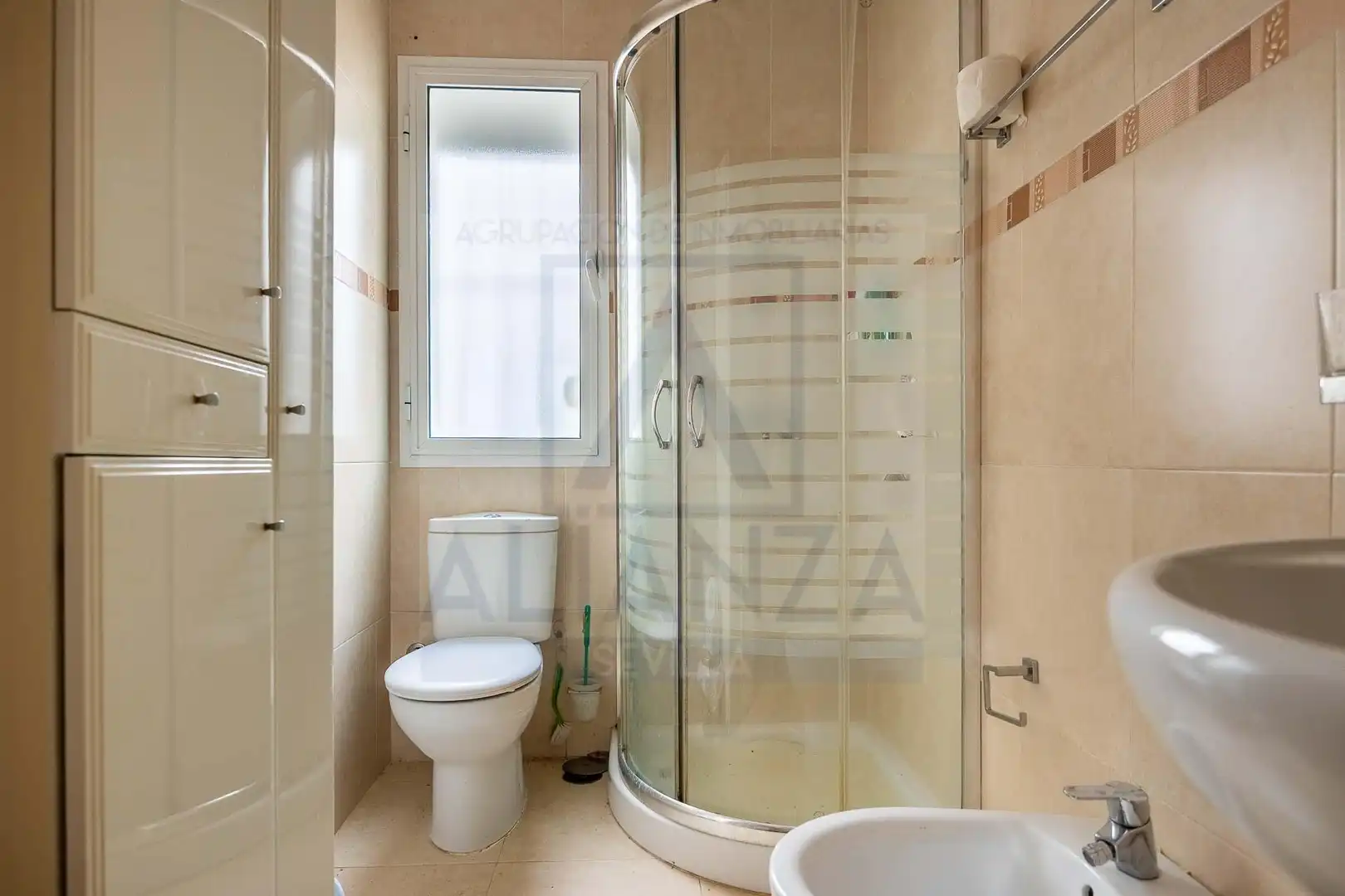 Baño de Piso en venta en Camas con Aire acondicionado y Amueblado