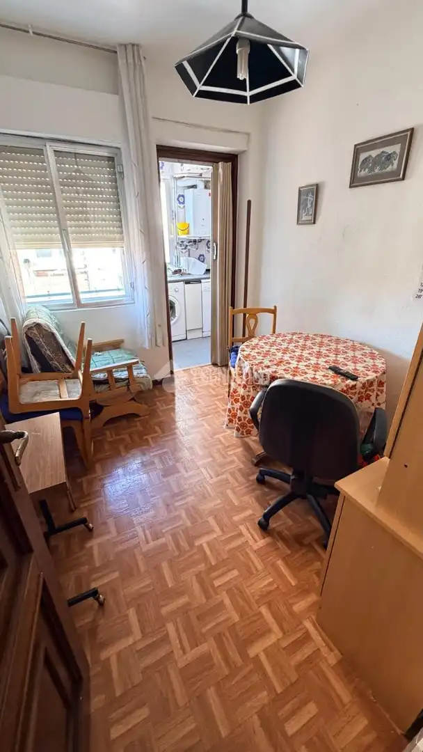 Menjador de Pis en venda en Madrid amb Calefacció, Parquet i Terrassa