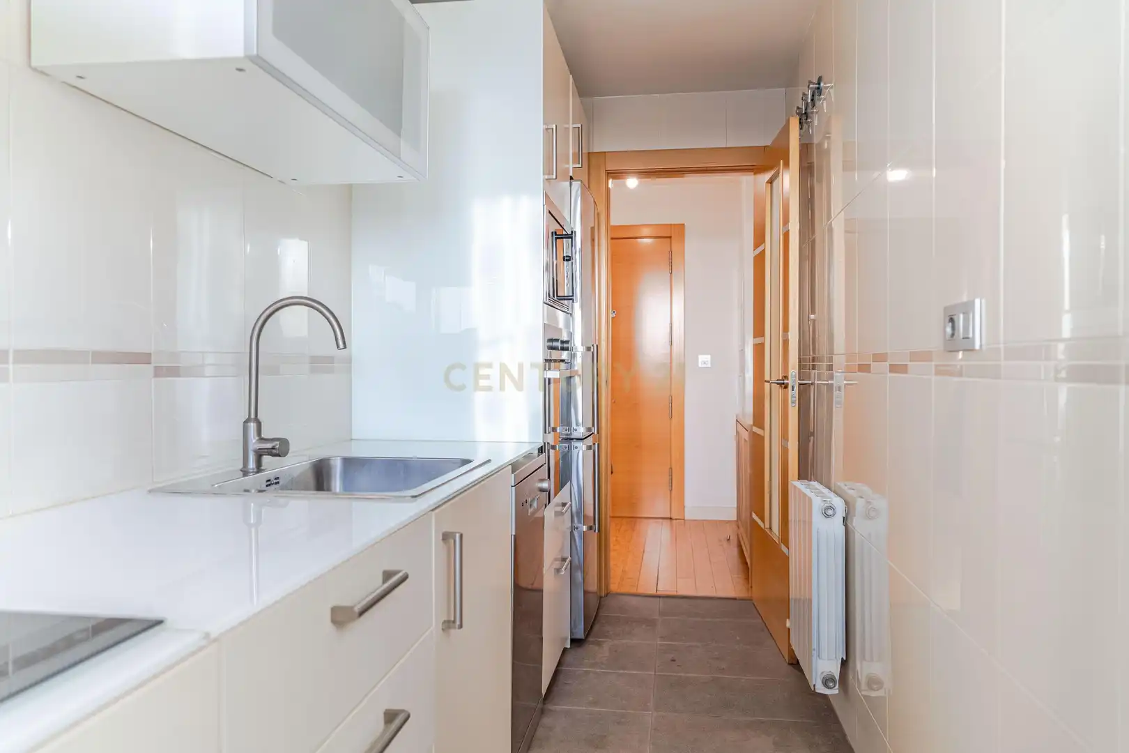 Cuina de Apartament en venda en Granada amb Aire condicionat, Traster i Piscina
