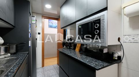 Foto 3 de Piso en venta en Avinguda Dels Quinze, Vilapicina i la Torre Llobeta, Barcelona Capital
