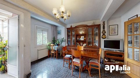 Foto 3 de Piso en venta en De Burgos, Badia del Vallès, Barcelona