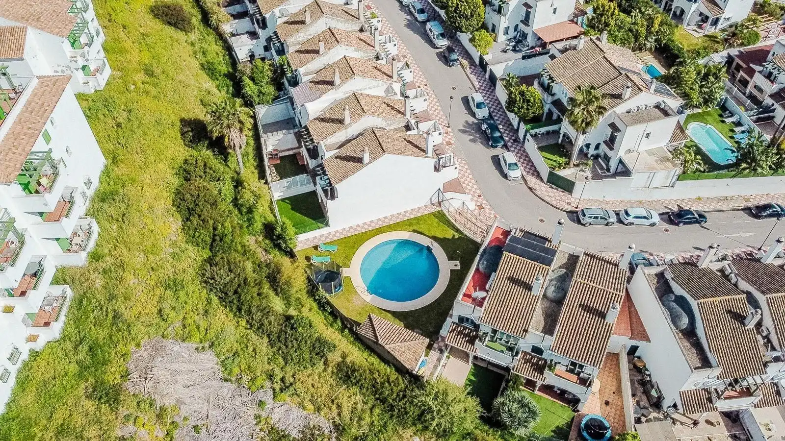 Vivienda con jardín en venta en El Castillo