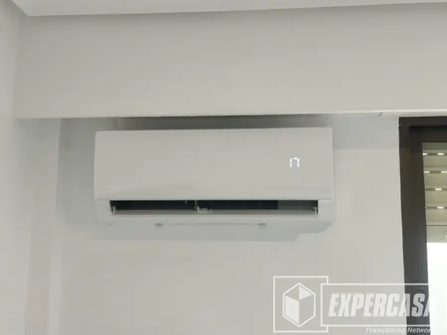 Dormitori de Pis en venda en Alzira amb Aire condicionat, Terrassa i Moblat