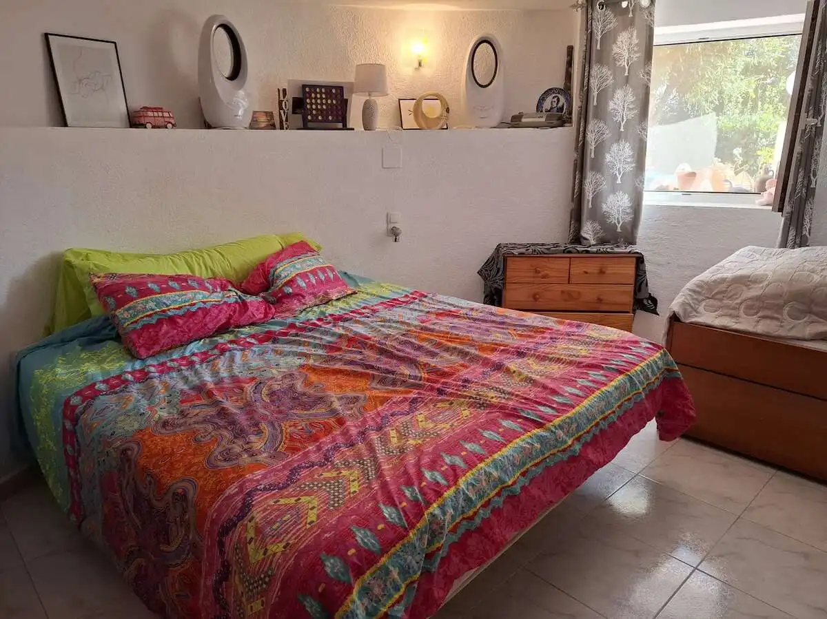 Habitación de Casa o chalet en venta en Guardamar del Segura con Calefacción, Jardín privado y Terraza