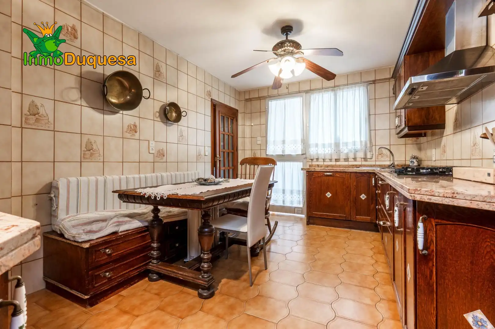 Cuina de Àtic en venda en Granada amb Parquet, Terrassa i Traster