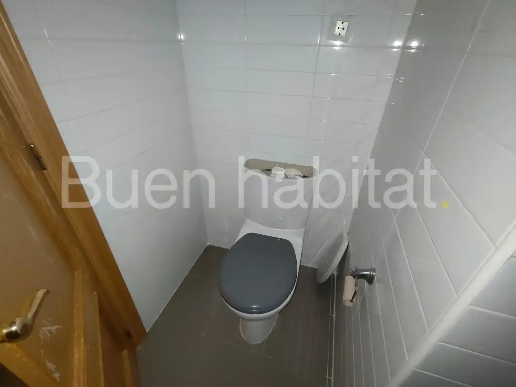 Badezimmer von Wohnung zum Verkauf in Foios
