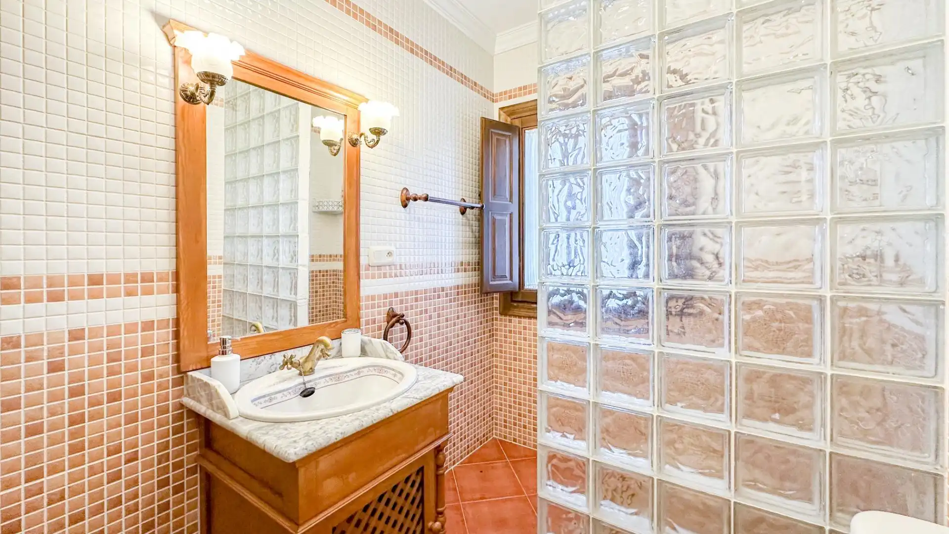 Bathroom of Houses for sale in Almogía  with Air Conditioner, Private garden and Terrace