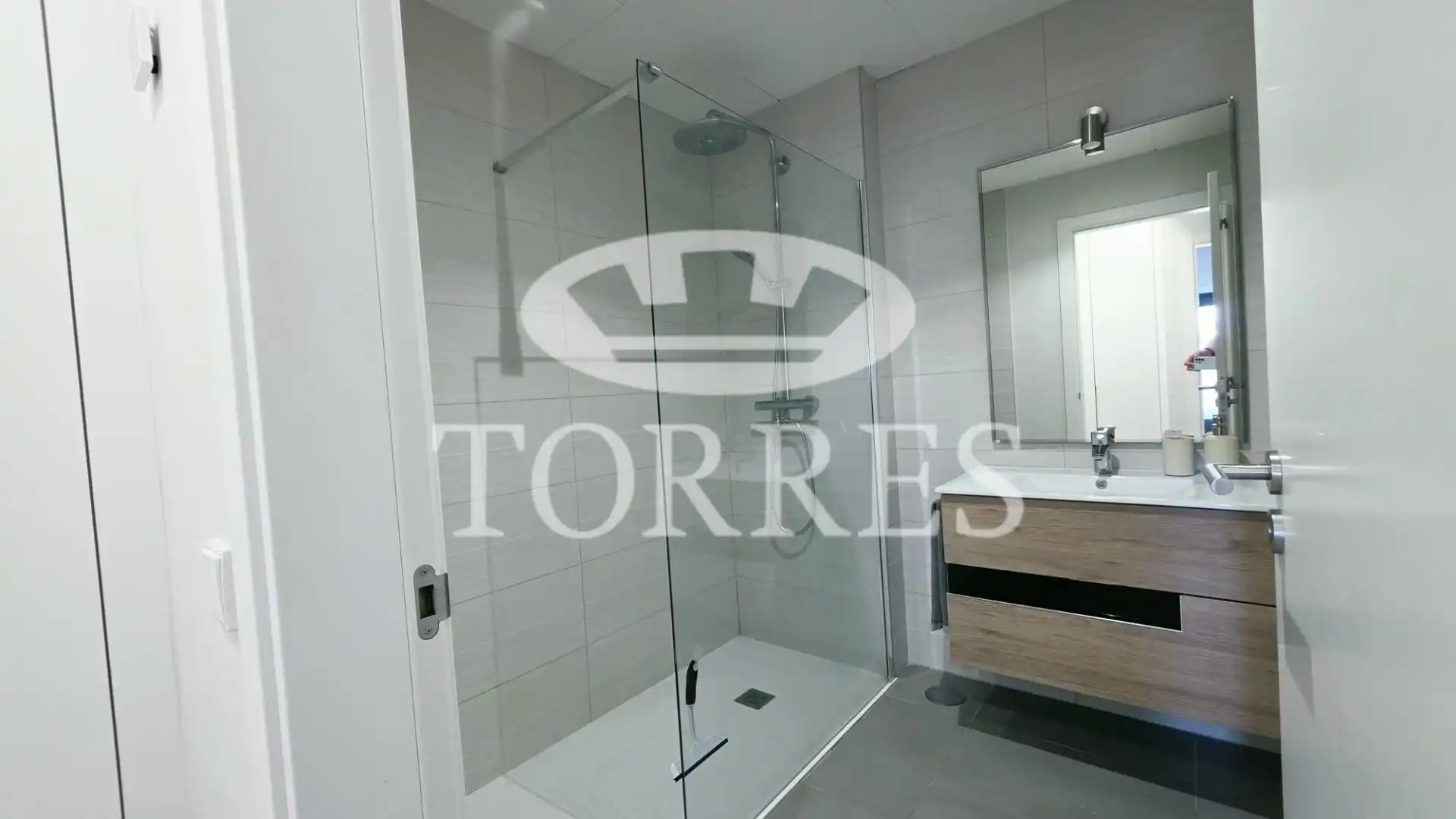 Bathroom of Apartments for rent in Estepona  with Air Conditioner, Terrace and Furnished