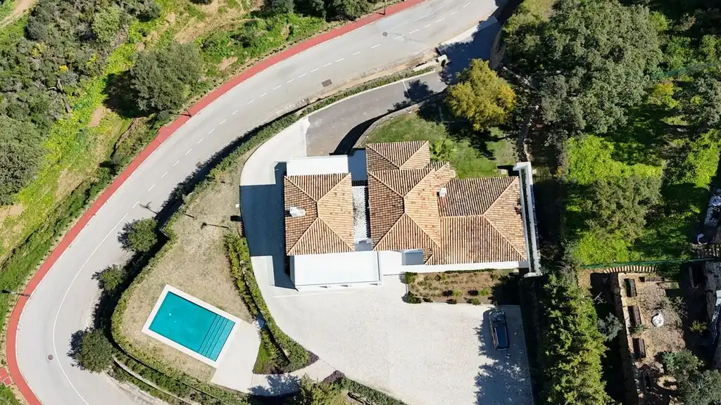 Chalet con piscina en venta en La Mairena, imagen 2