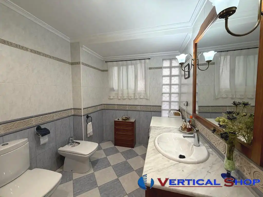 Baño de Casa o chalet en venta en Villena con Aire acondicionado, Calefacción y Terraza