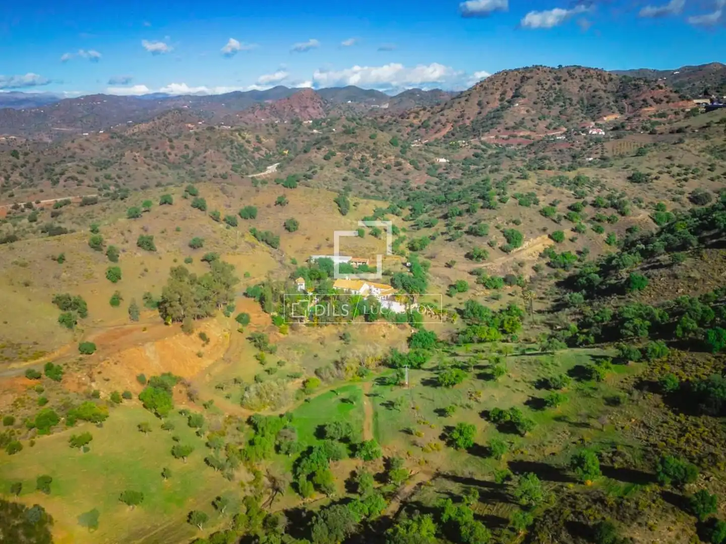 Finca rústica en venda en Málaga amb Jardí privat, Terrassa i Piscina