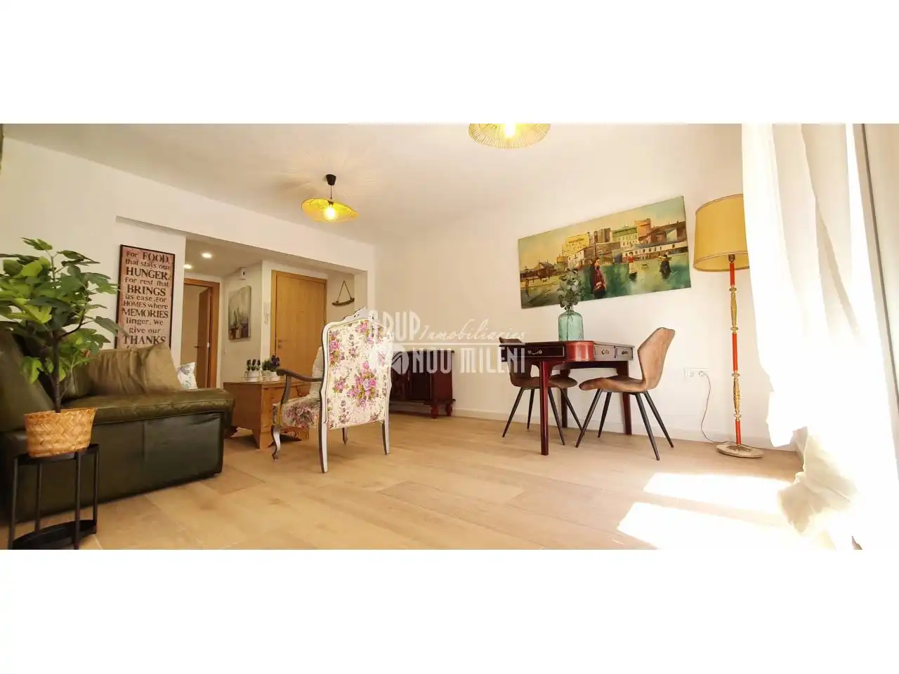 Vista exterior de Piso en venta en Silla con Amueblado y Balcón