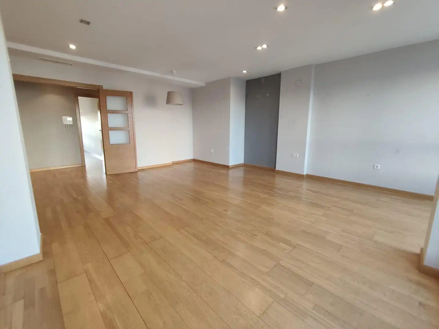 Sala d'estar de Pis en venda en Torrent amb Aire condicionat, Parquet i Traster