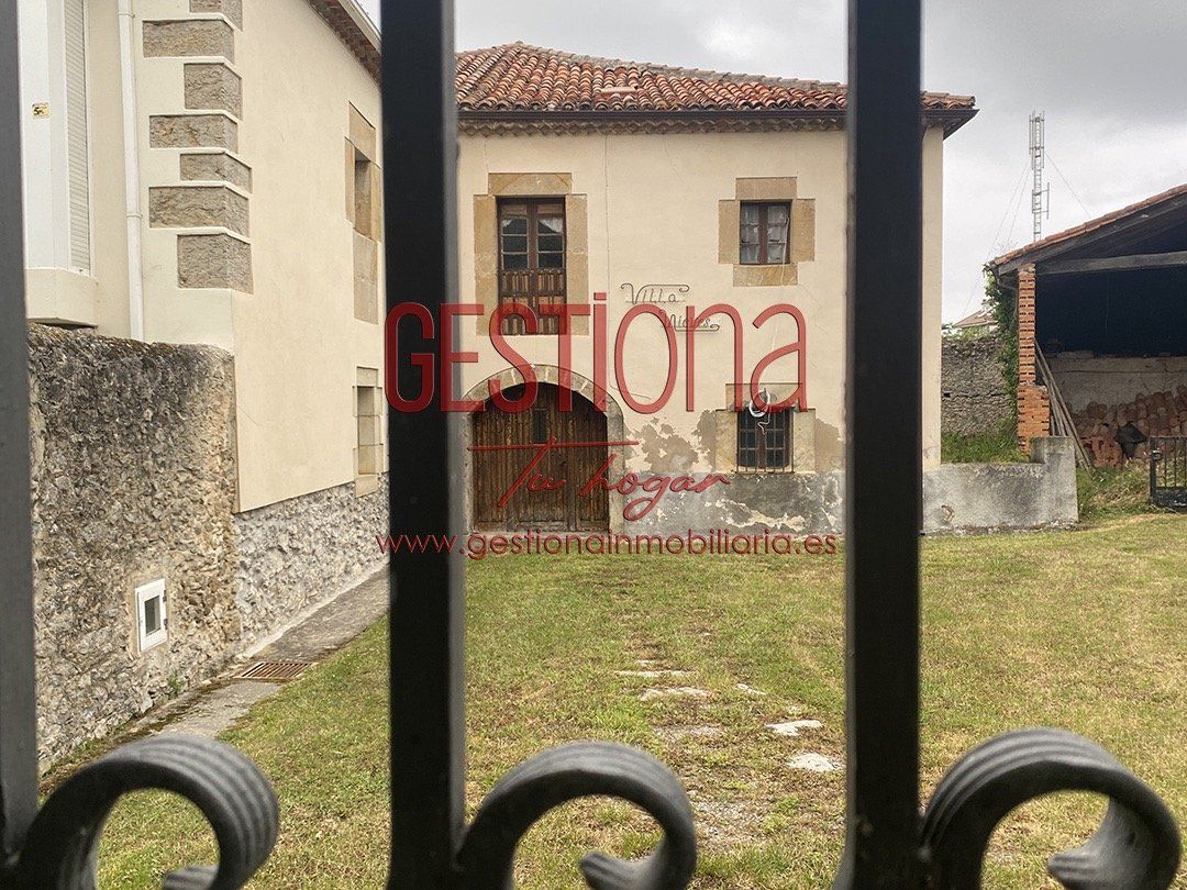 Vista exterior de Casa adosada en venda en Noja amb Jardí privat