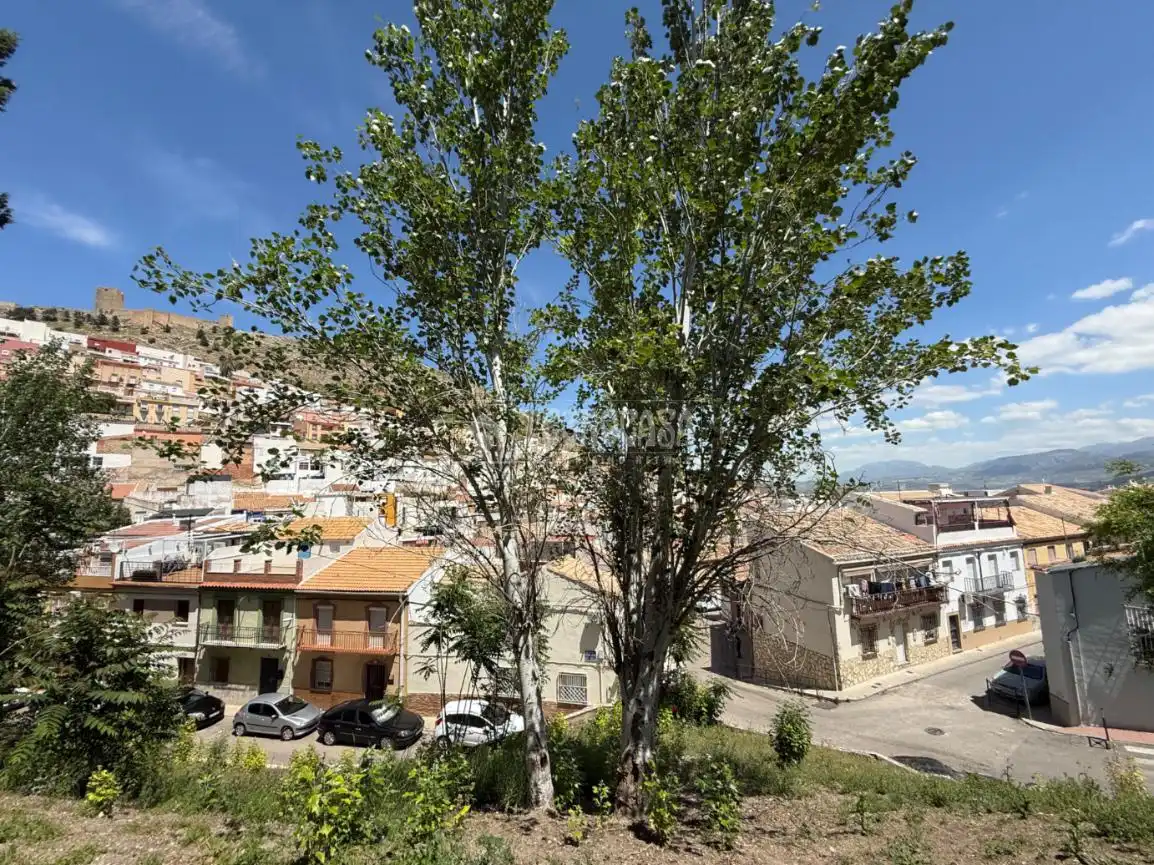 Vista exterior de Casa adosada en venda en Jaén amb Terrassa