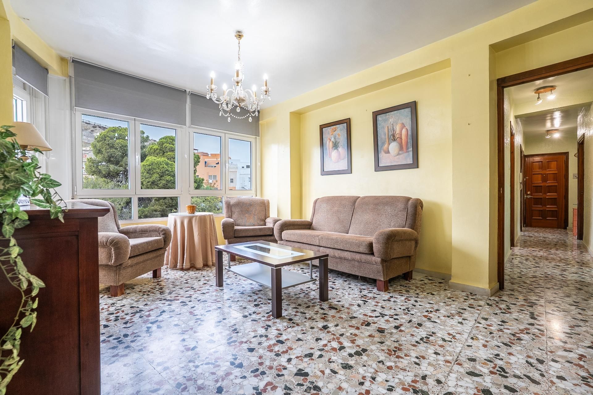 Sala d'estar de Casa o xalet en venda en Huércal de Almería amb Aire condicionat i Terrassa