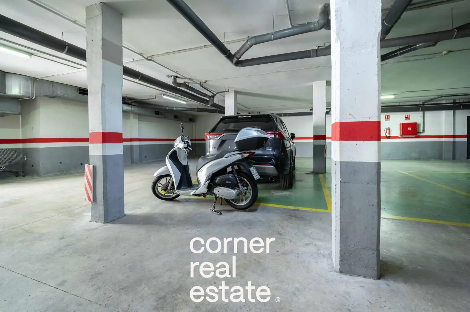 Parking of Ground floor for sale in Sant Cugat del Vallès  with Heating, Parquet flooring and Terrace