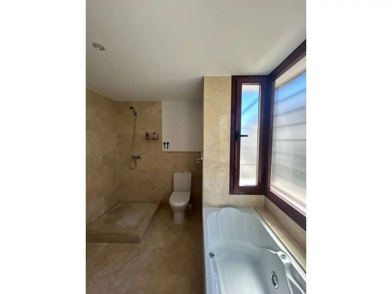 Baño de Casa o chalet en venta en Casares con Aire acondicionado, Jardín privado y Terraza